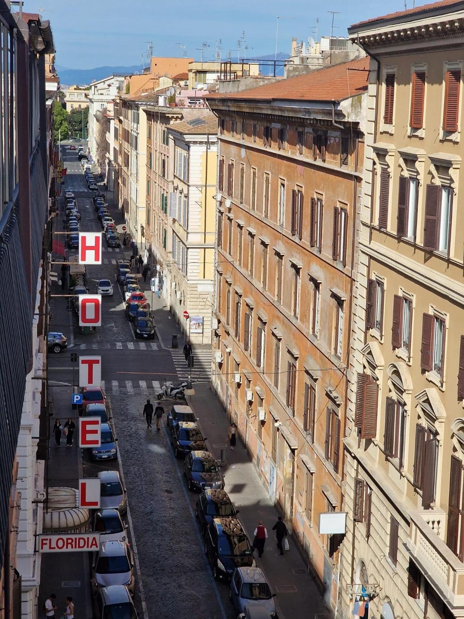 Appartamento-Castro Pretorio Rom Exterior foto